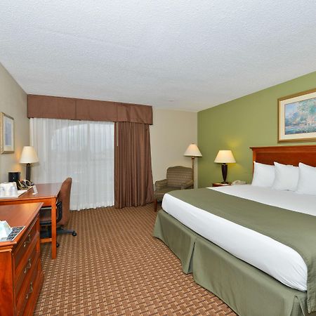 Surestay Plus Hotel By Best Western Raleigh North Downtown Buitenkant foto