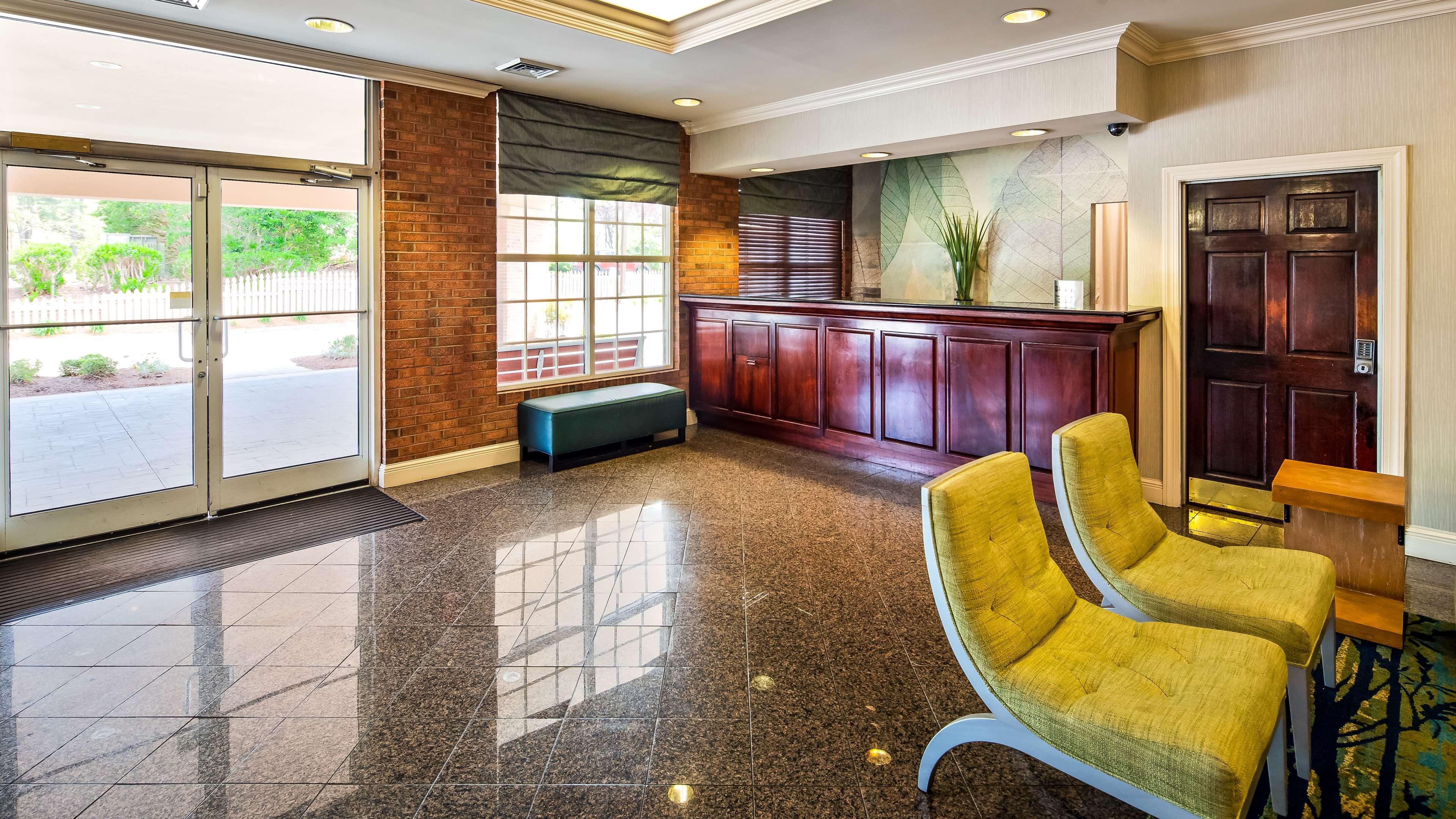 Surestay Plus Hotel By Best Western Raleigh North Downtown Buitenkant foto