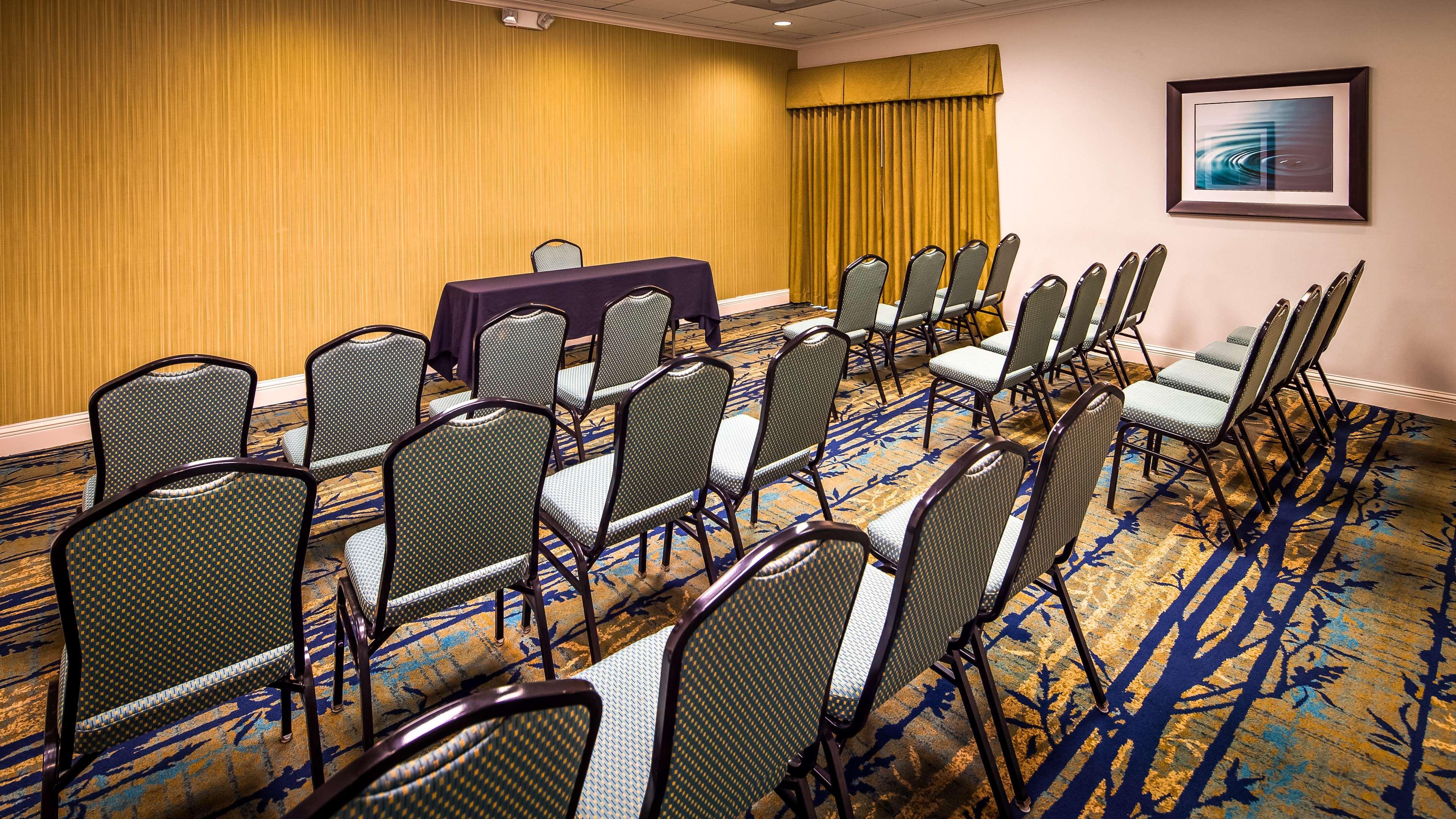 Surestay Plus Hotel By Best Western Raleigh North Downtown Buitenkant foto