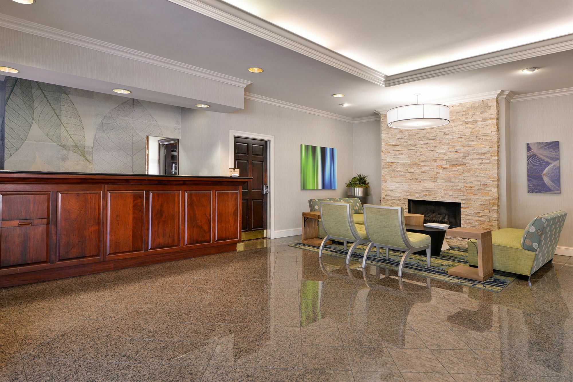 Surestay Plus Hotel By Best Western Raleigh North Downtown Buitenkant foto